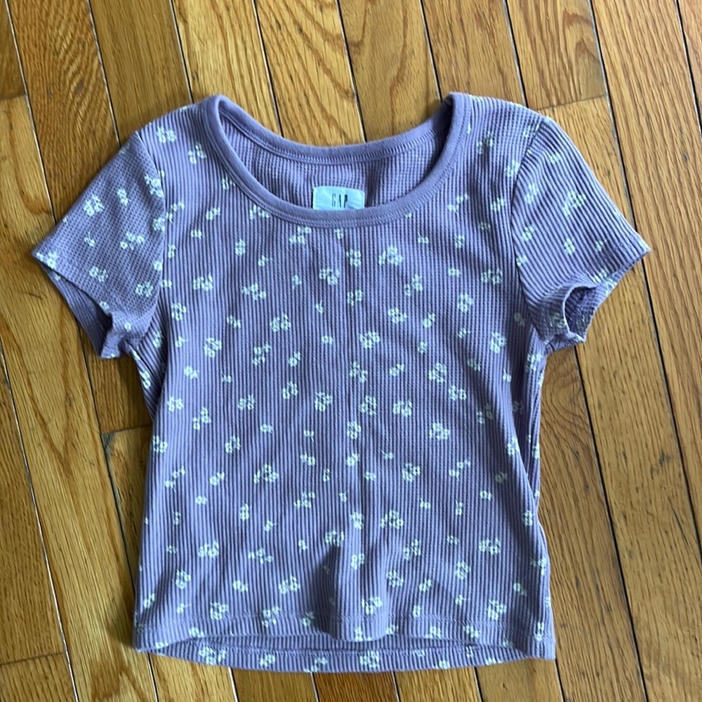 Girls size 10 crop top.